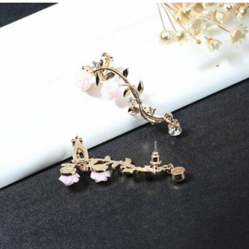 💝 NWOT ROSE DANGLE - Picture 2 of 4